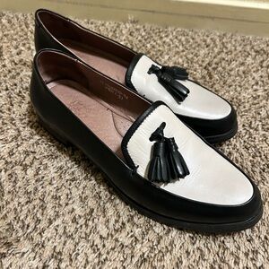 Leather Loafers with Leather Tassels